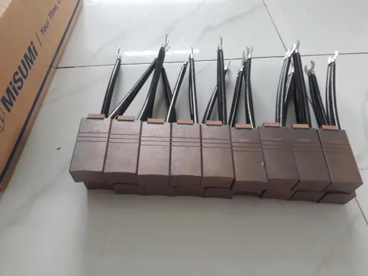 CHỔI THAN CÔNG NGHIỆP DÙNG CHO CÁC NHÀ MÁY XI MĂNG