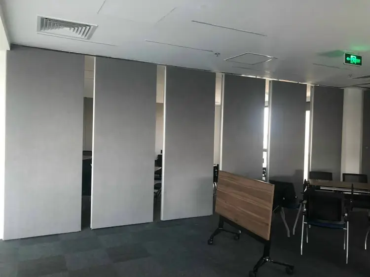 nhà thầu vách ngăn di động 